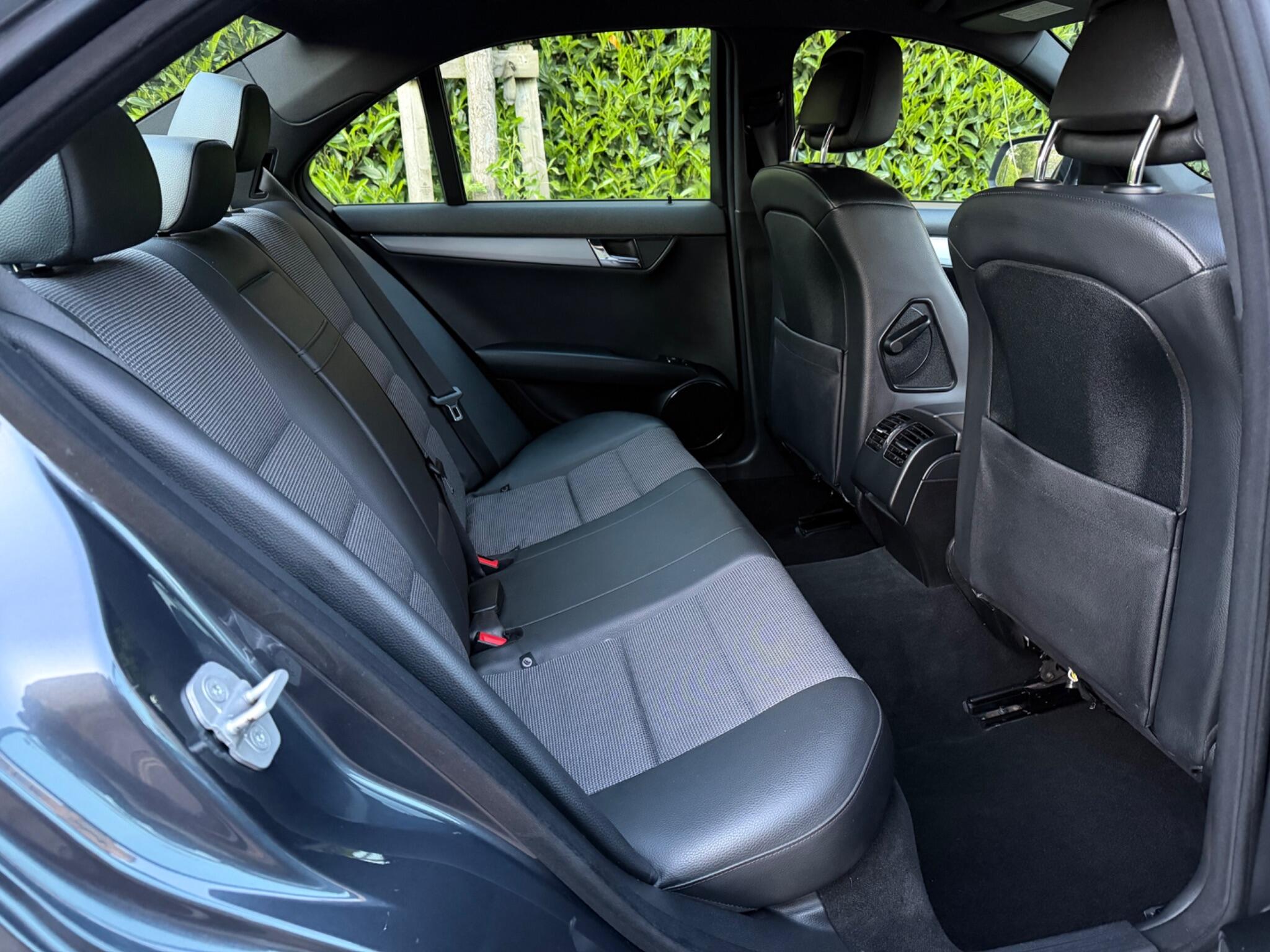 Mercedes-Benz C-Class view 20