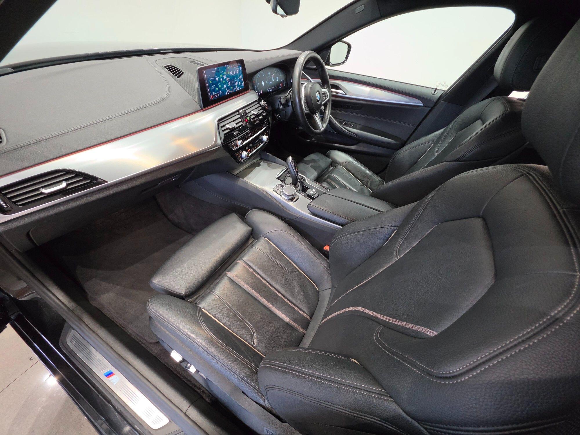 BMW 5 Series view 96
