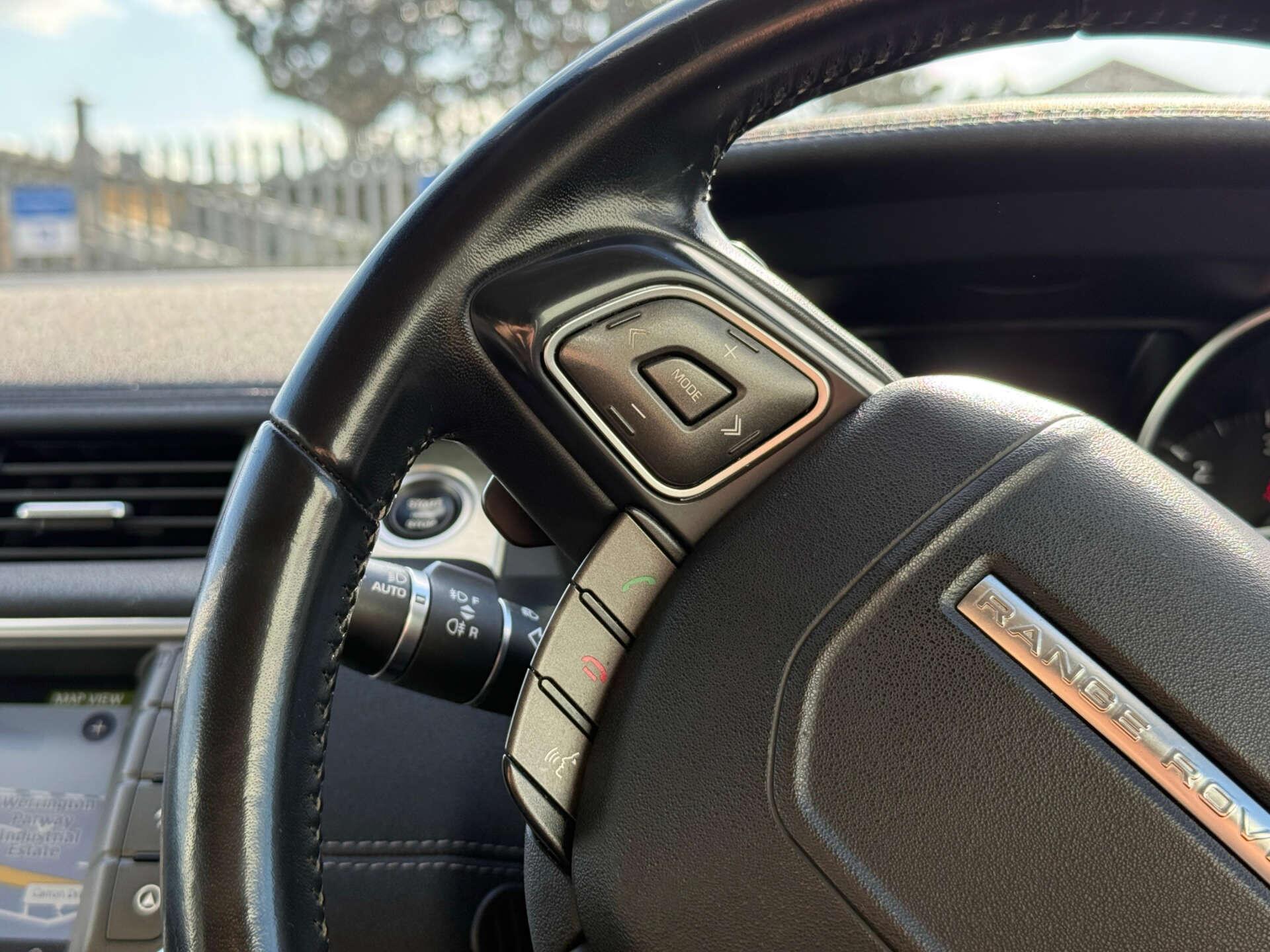 Land Rover Range Rover Evoque view 68