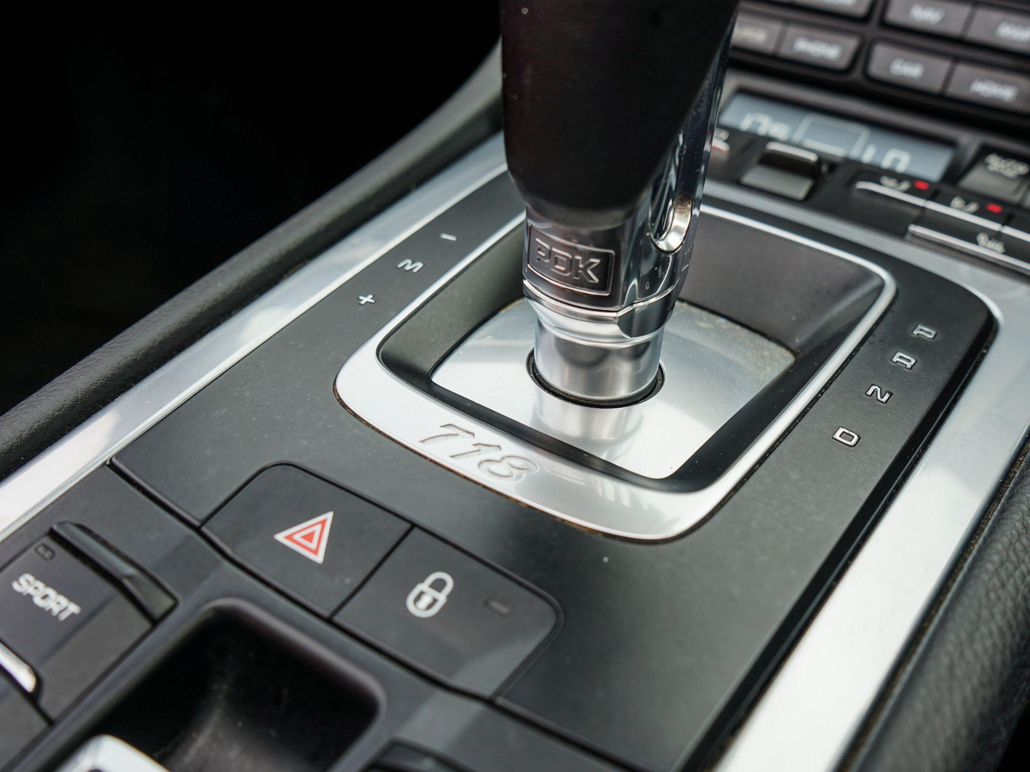 Porsche 718 Boxster view 28