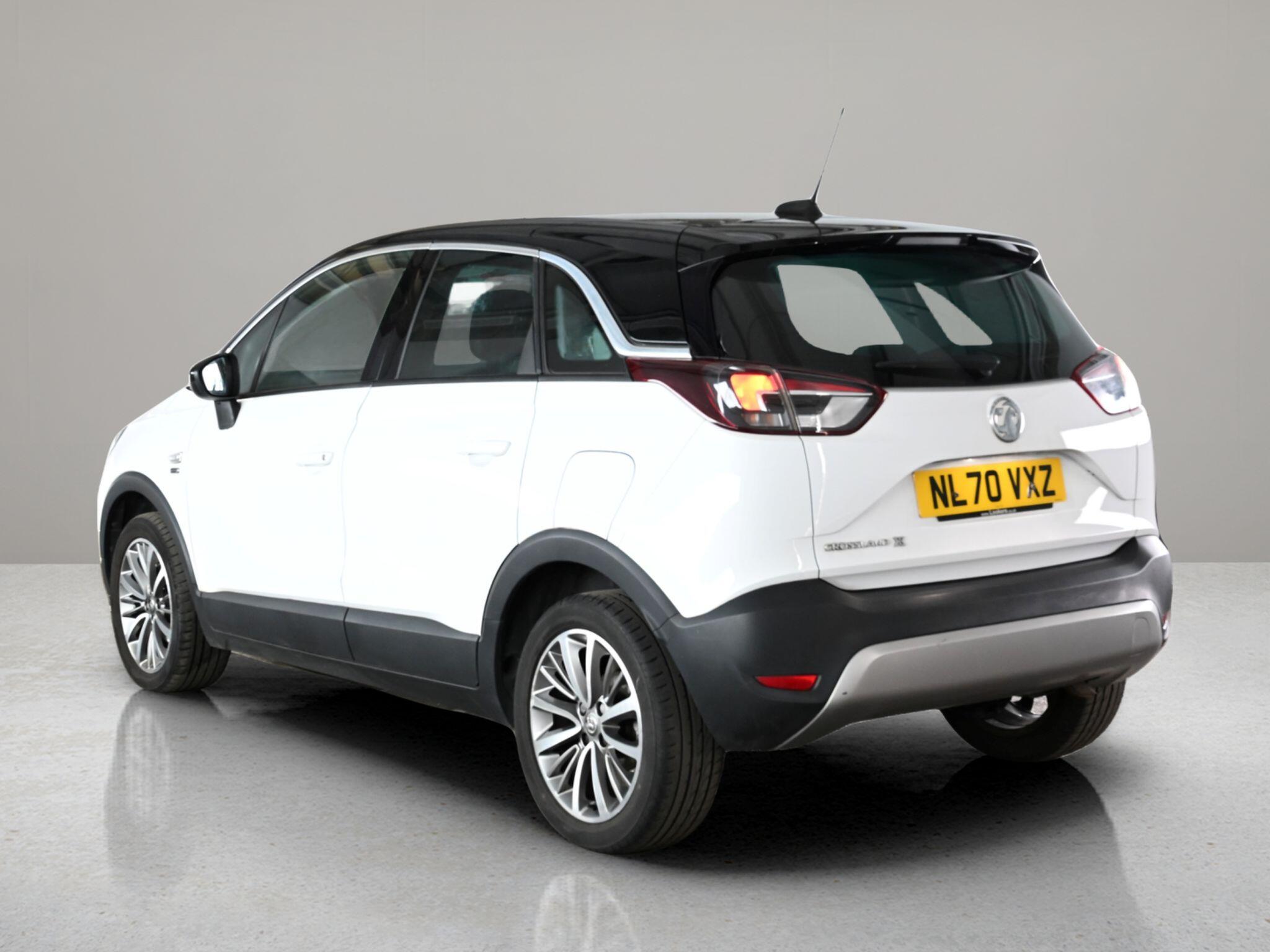 Vauxhall Crossland X view 3