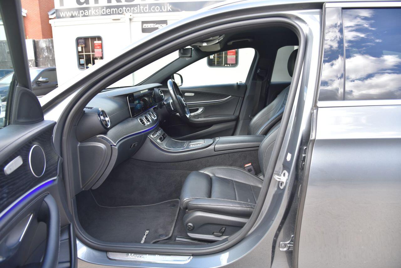 Mercedes-Benz E Class view 23