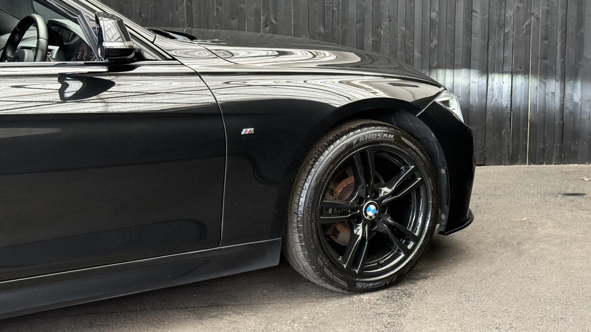 BMW 3 Series view 20