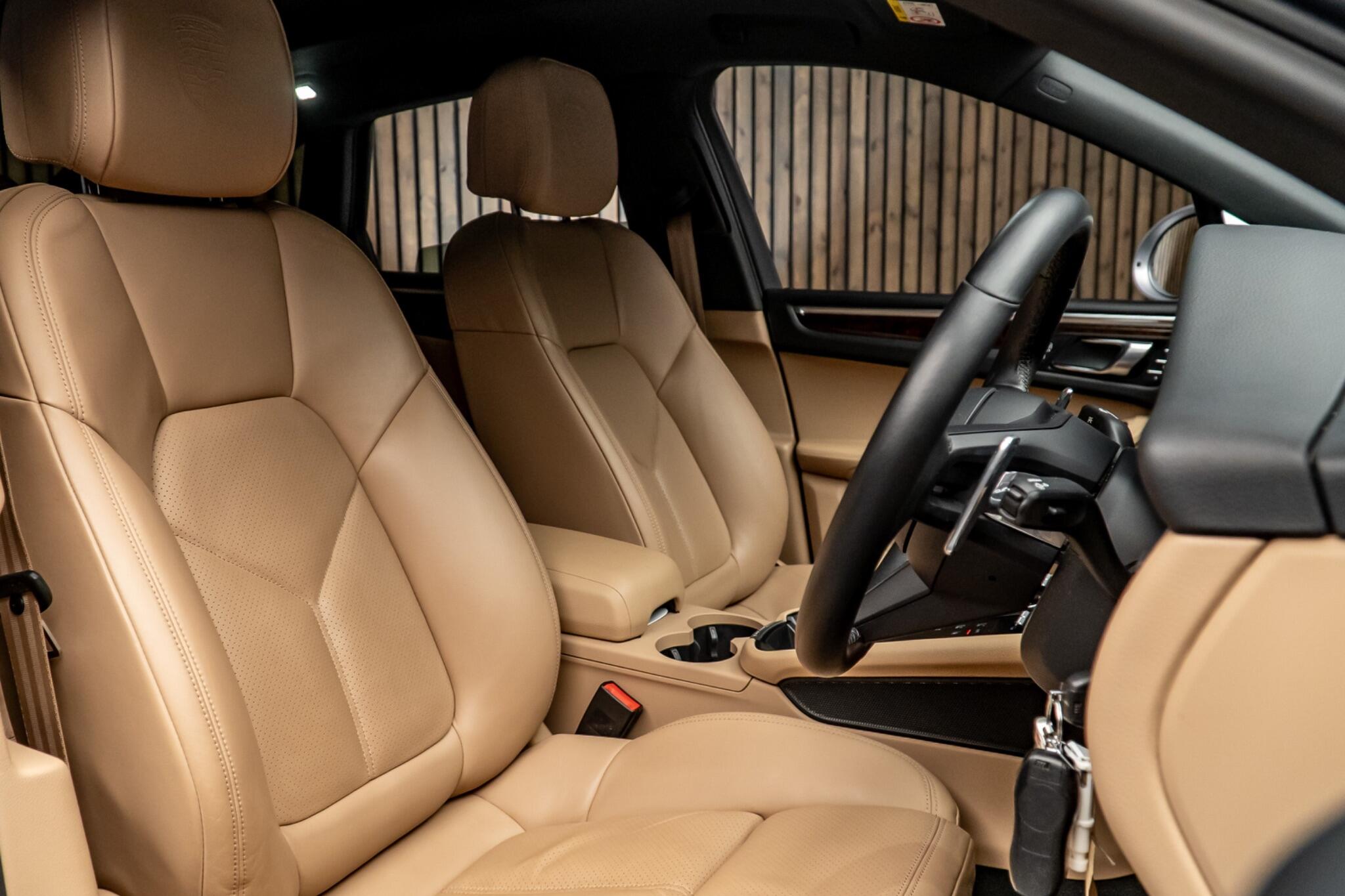 Porsche Macan view 2