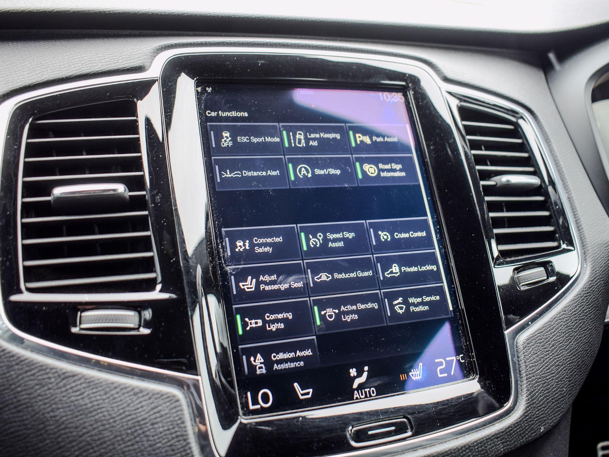 Volvo XC90 view 17