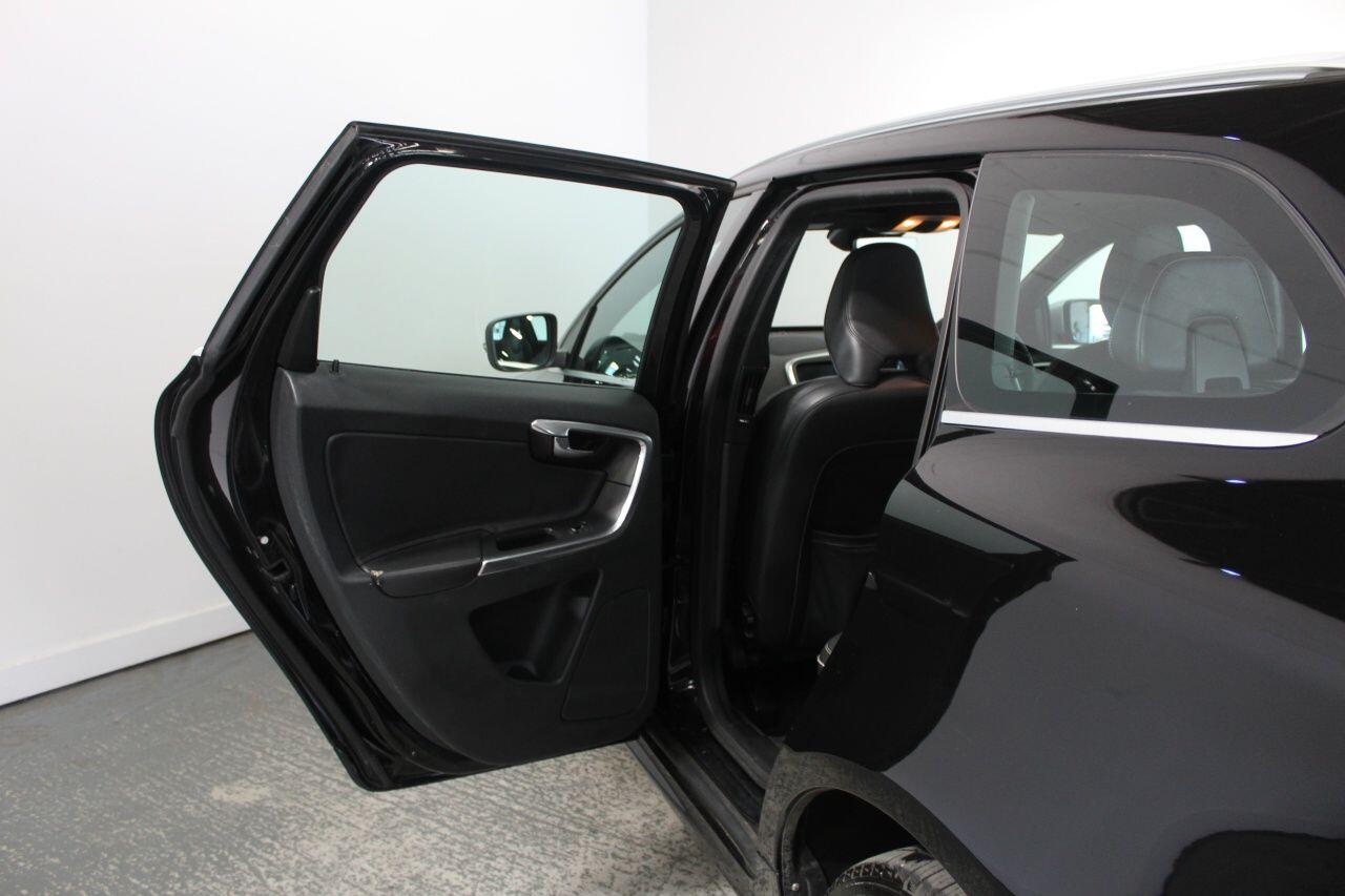 Volvo XC60 view 28