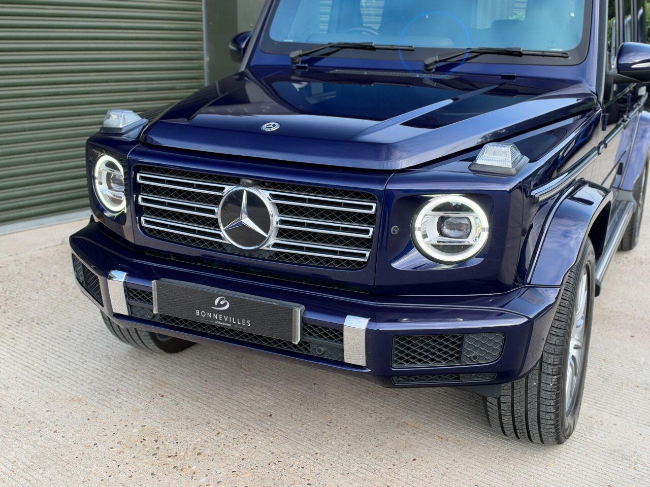 Mercedes-Benz G-Class view 9