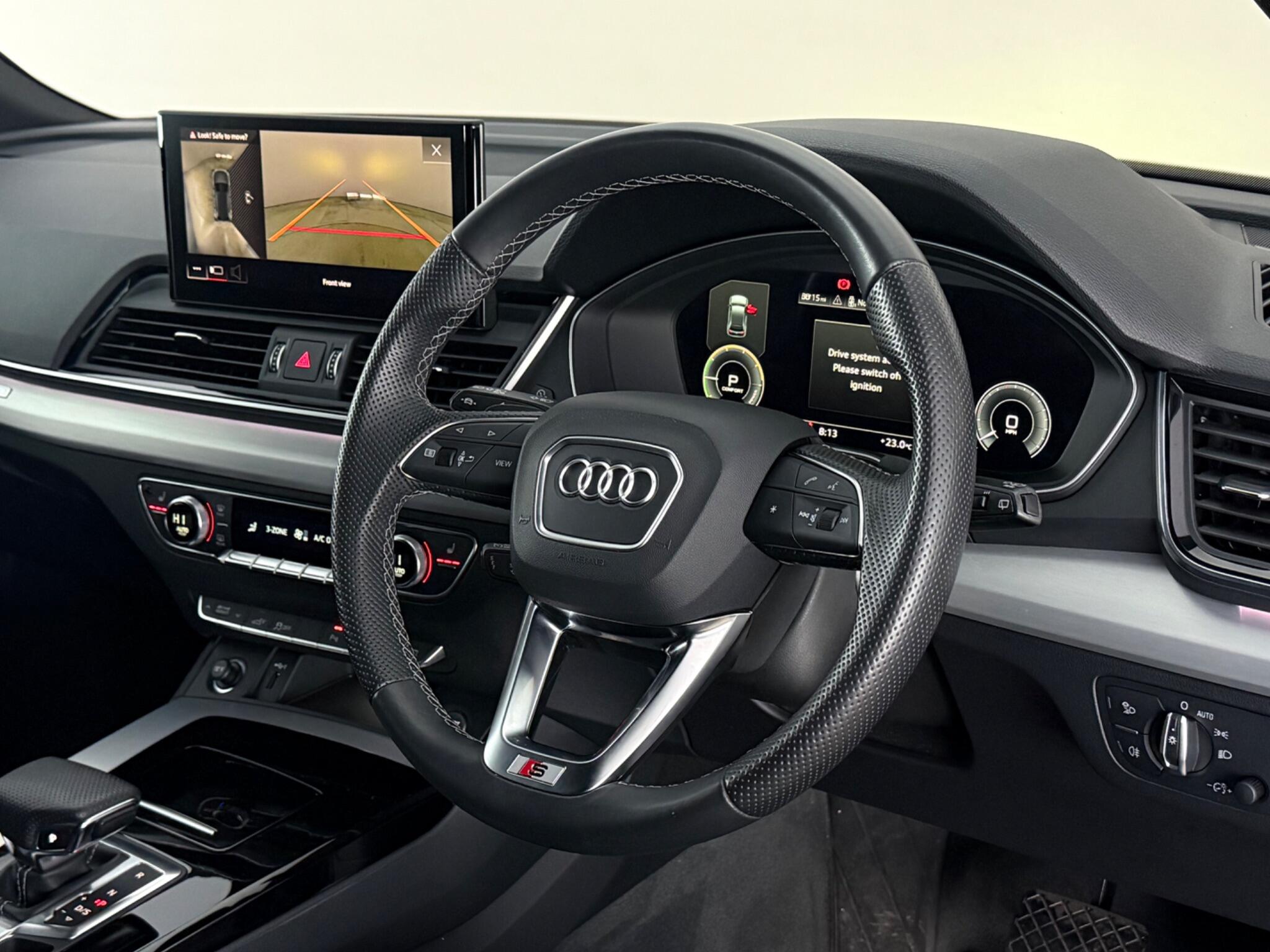 Audi Q5 view 2