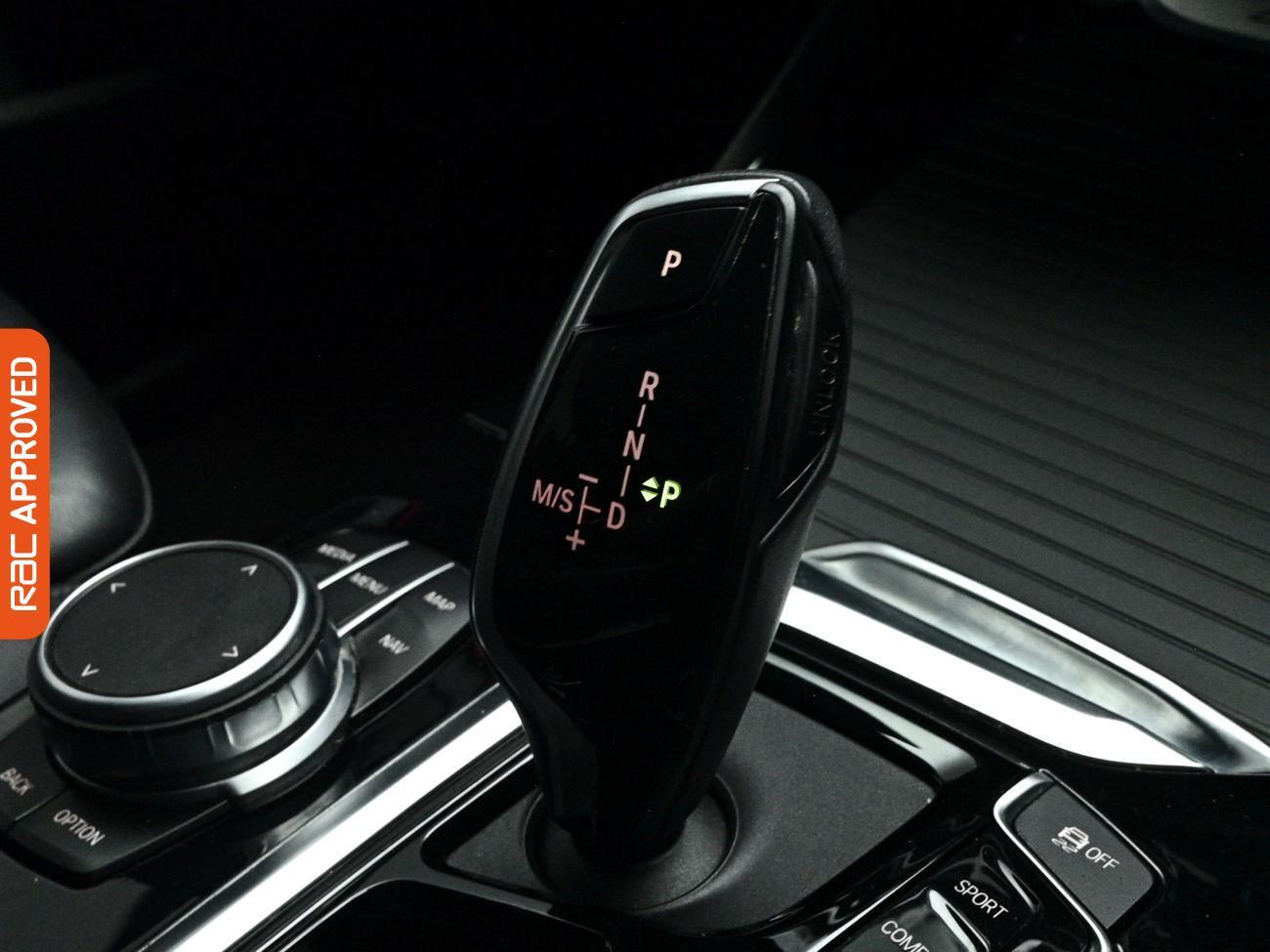 BMW X3 view 22