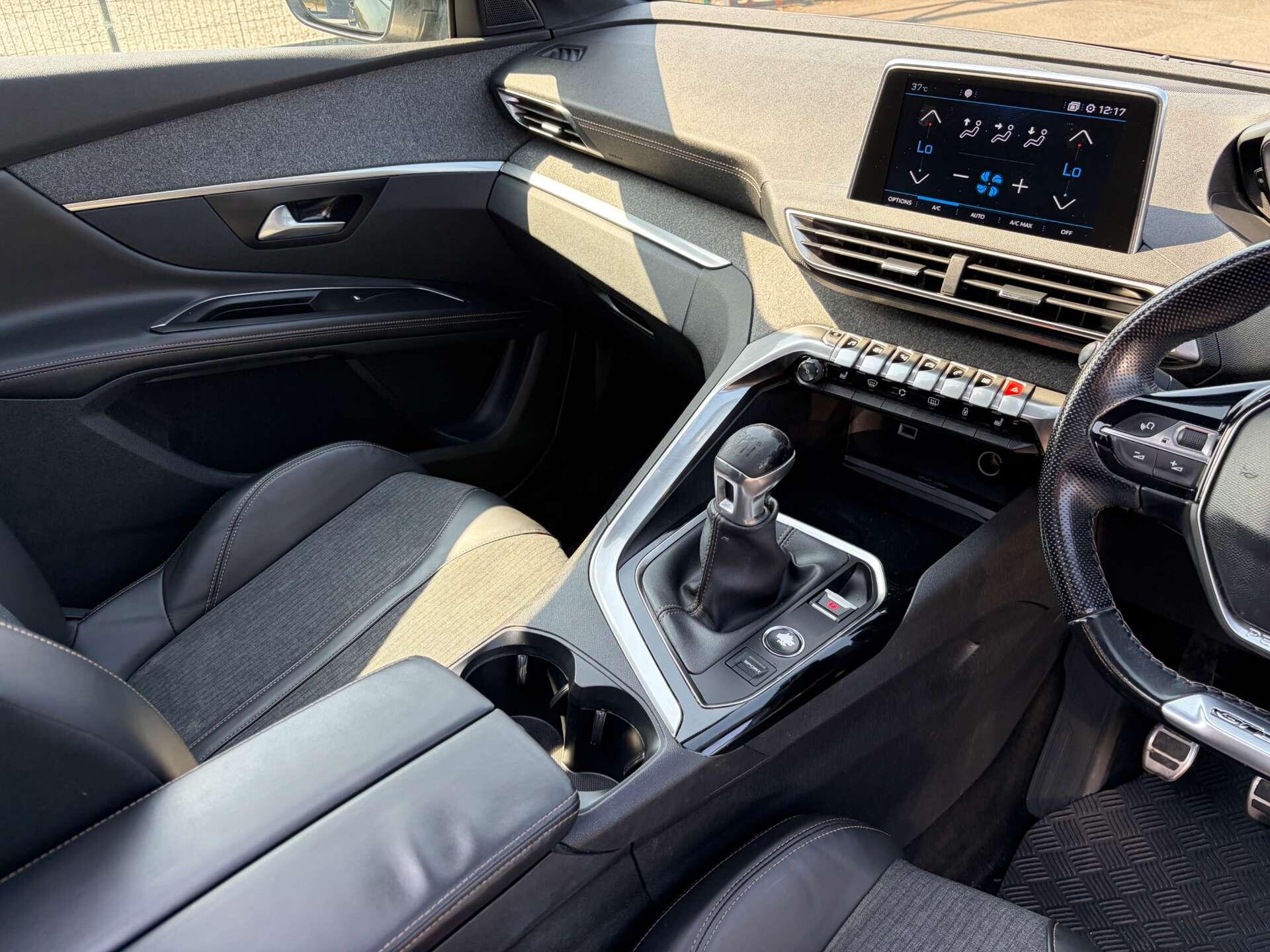 Peugeot 5008 view 46