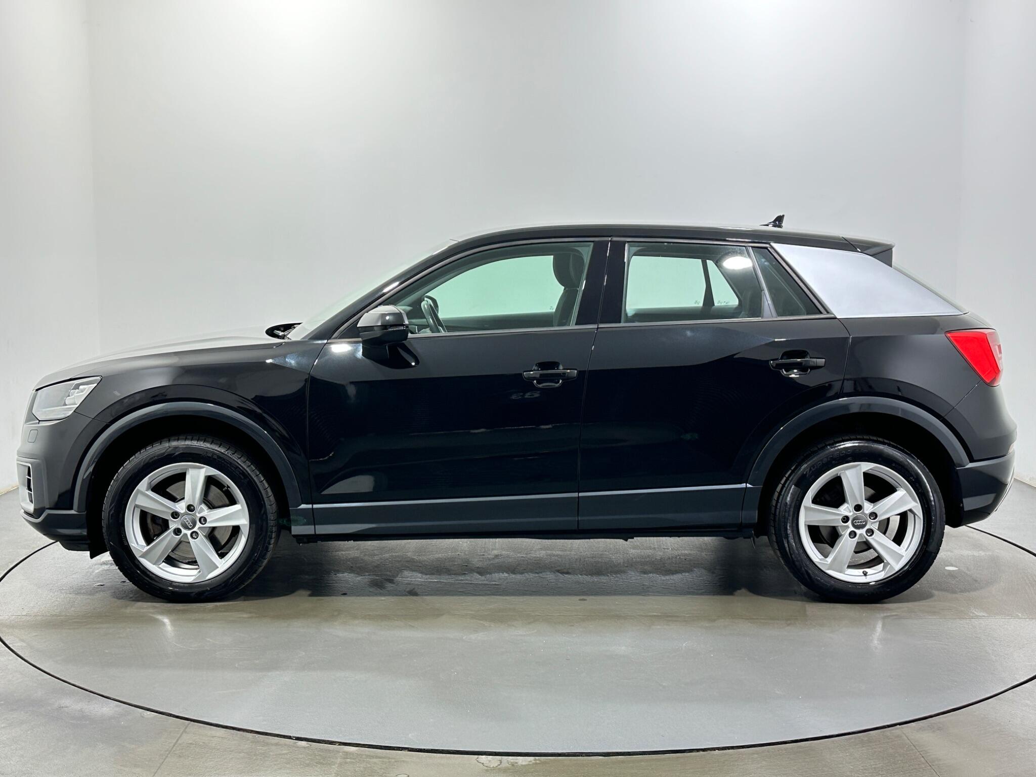 Audi Q2 view 5
