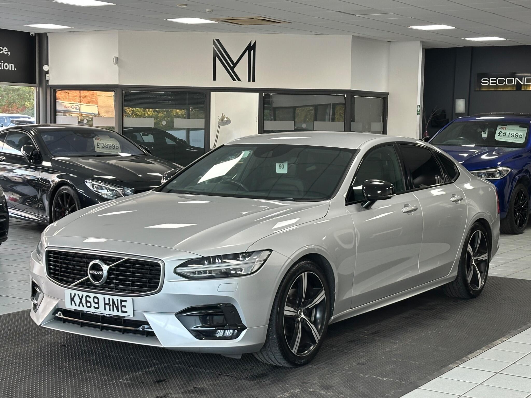 Volvo S90 view 6