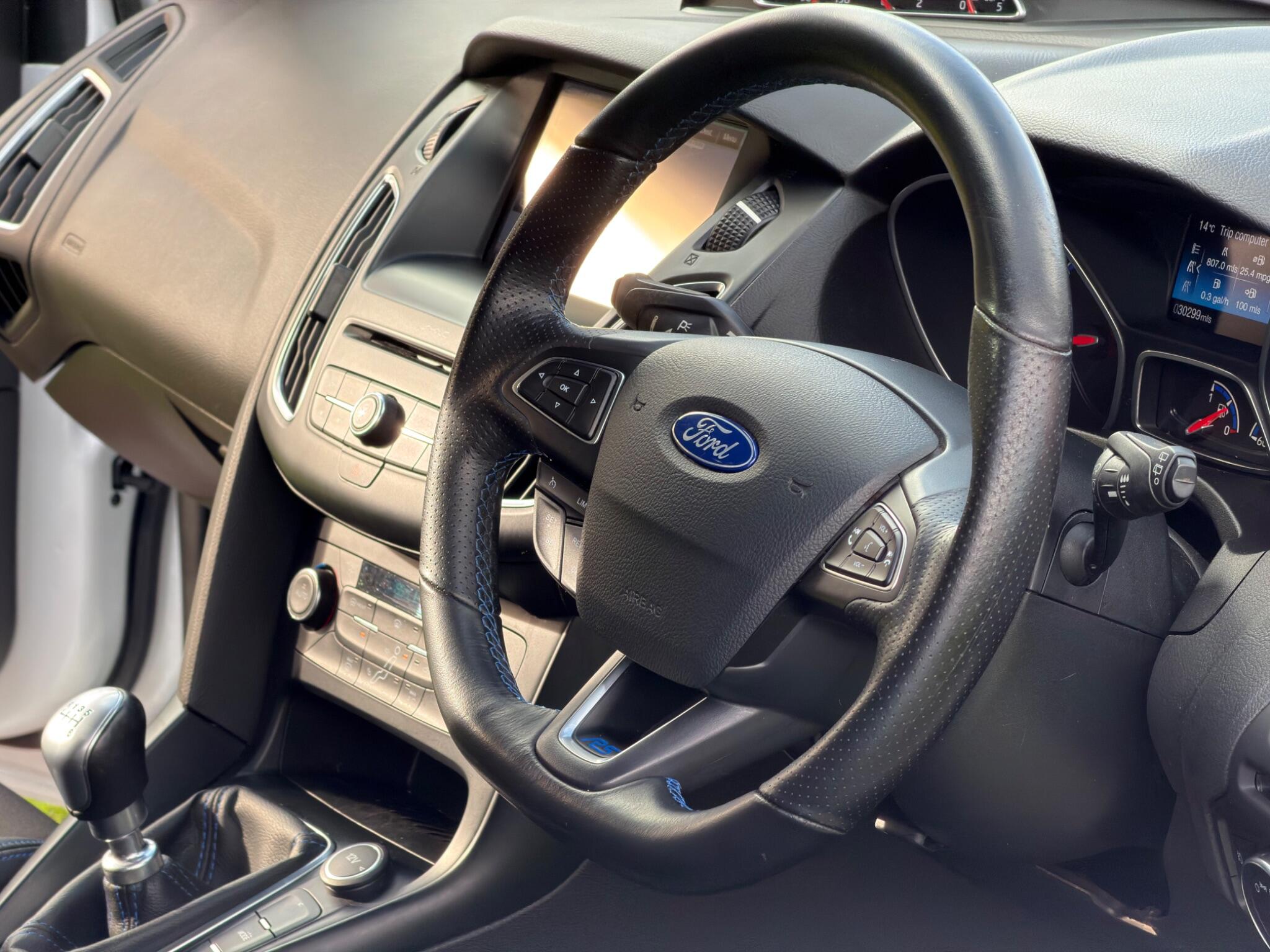 Ford Focus view 31