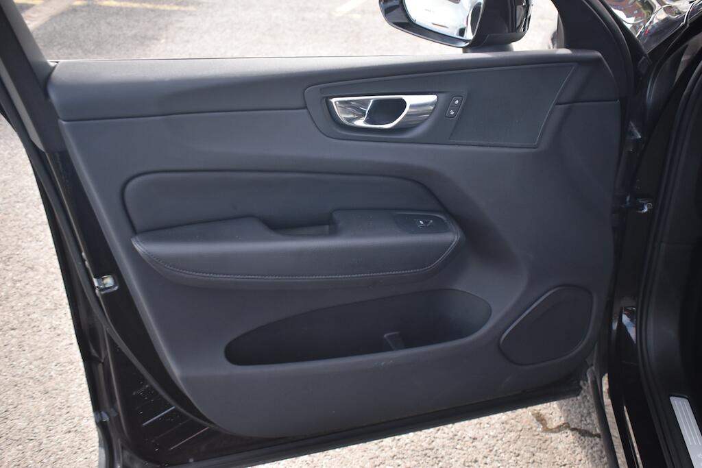 Volvo XC60 view 33