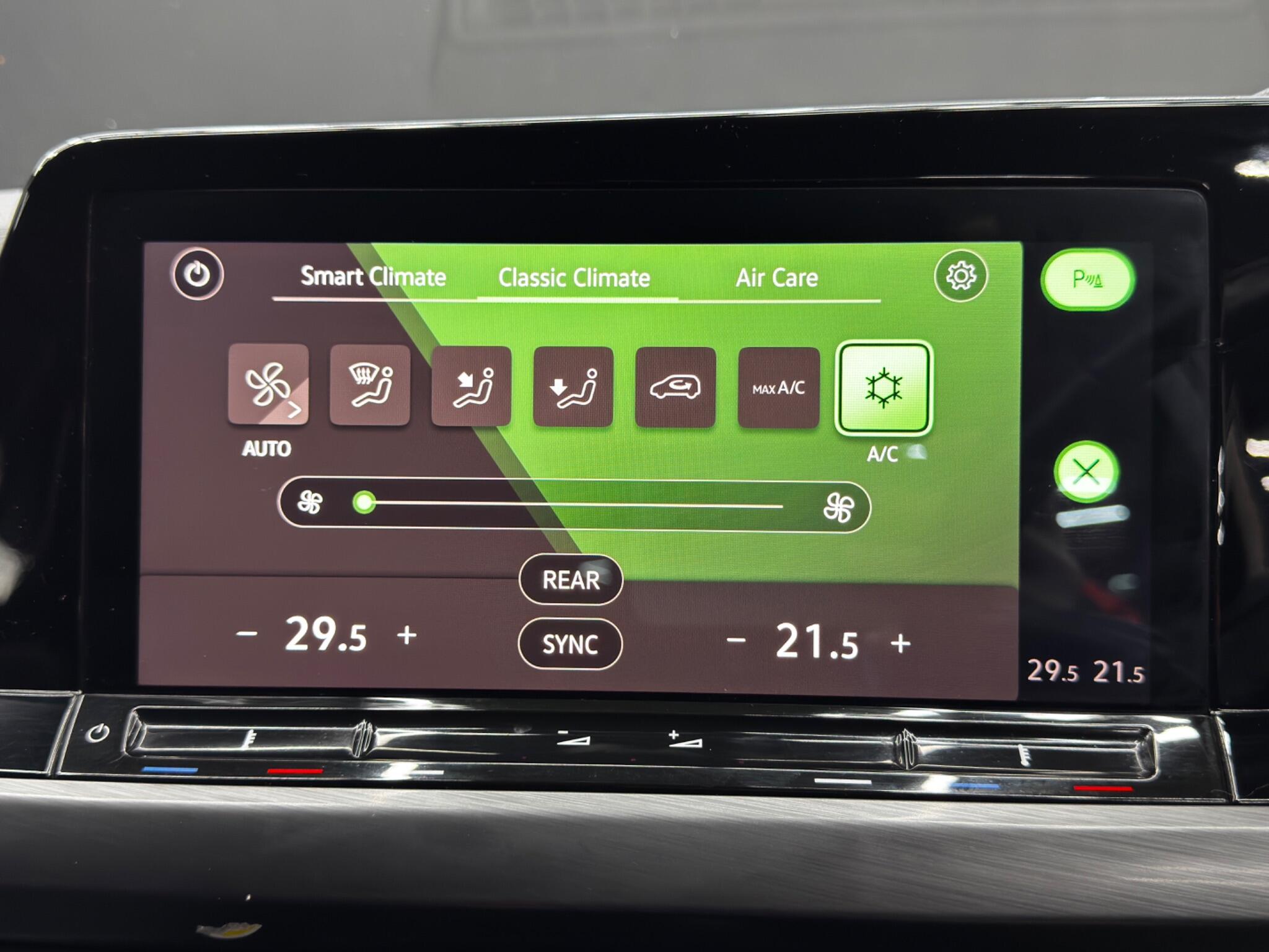 Volkswagen Golf view 36