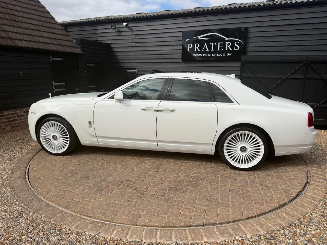 Rolls-Royce Ghost view 45