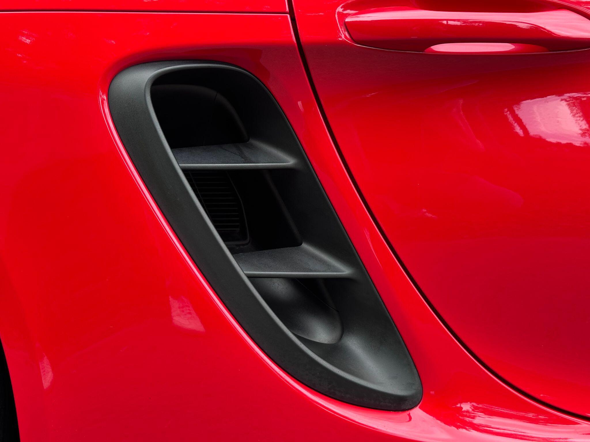 Porsche 718 Boxster view 33