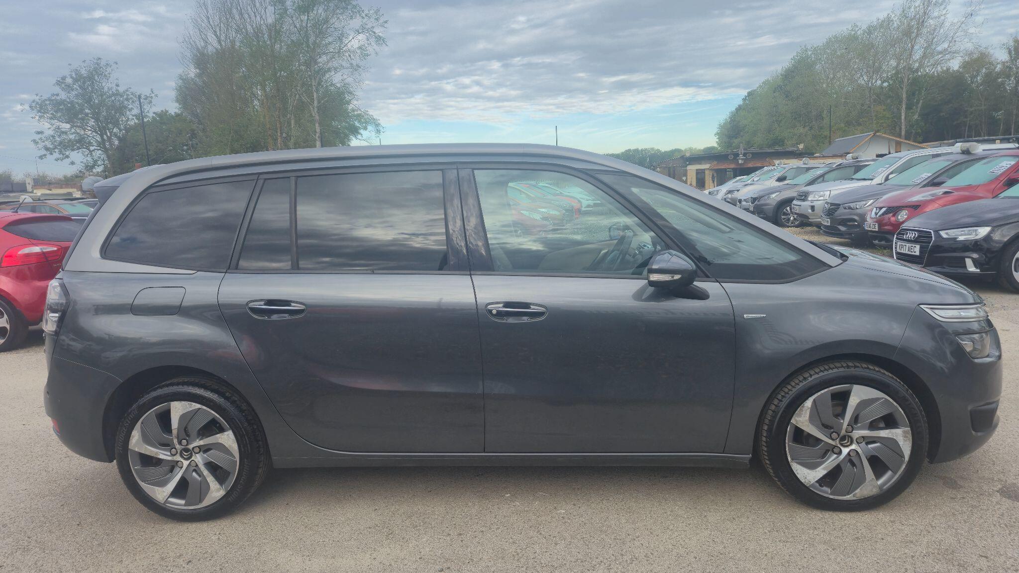 Citroen Grand C4 Picasso view 9