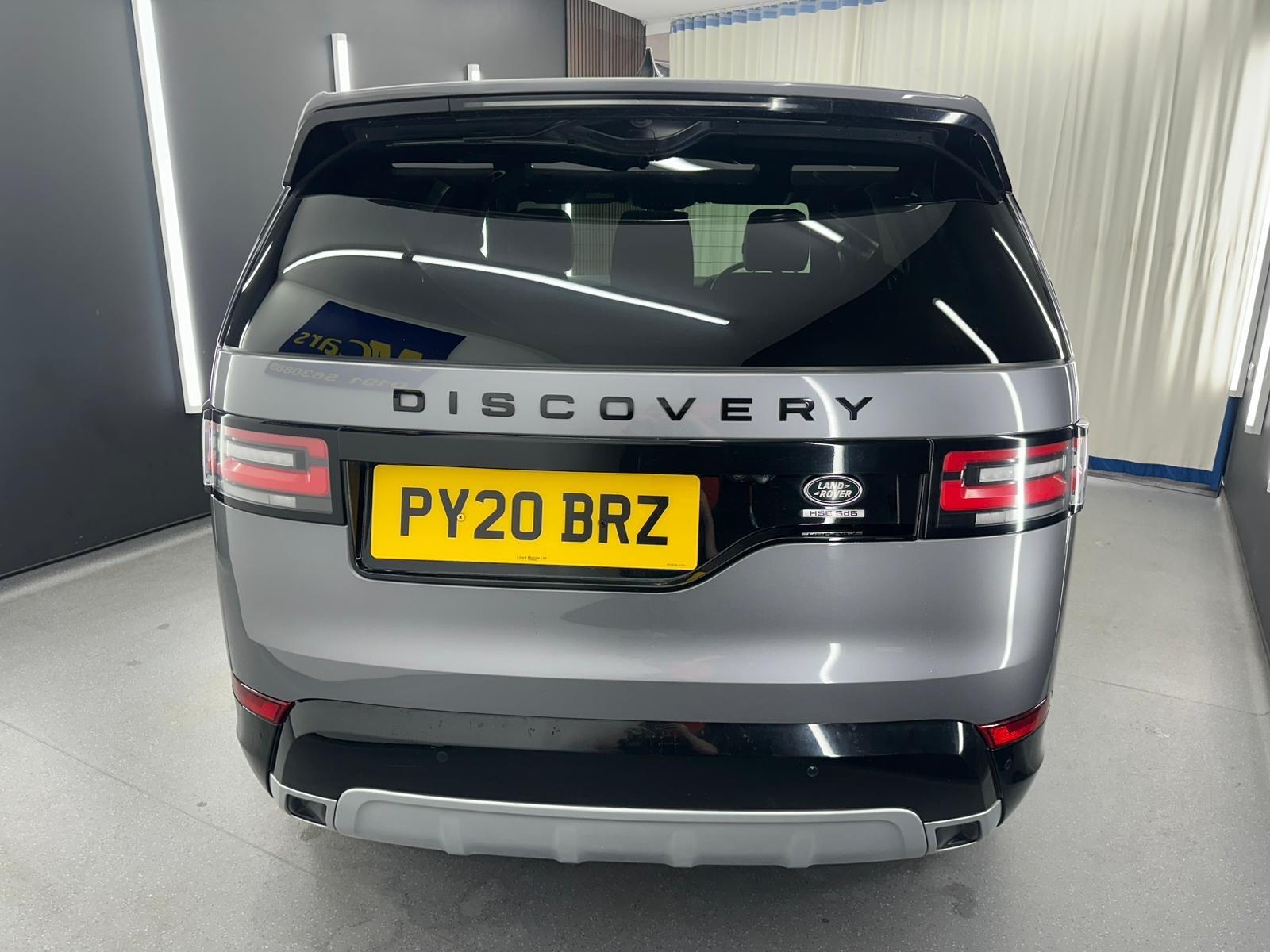 Land Rover Discovery view 11