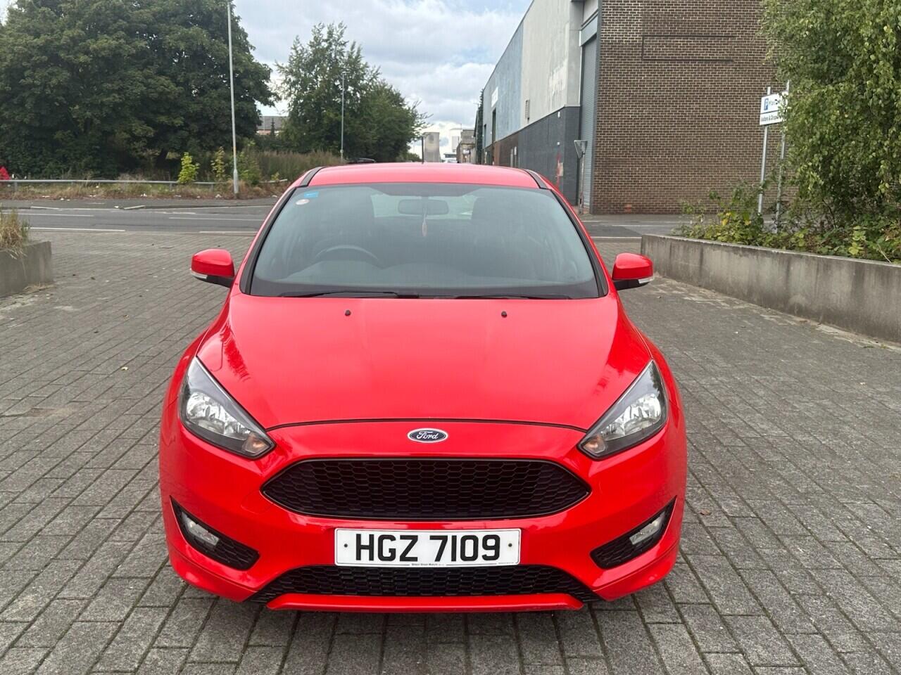 Ford Focus view 5