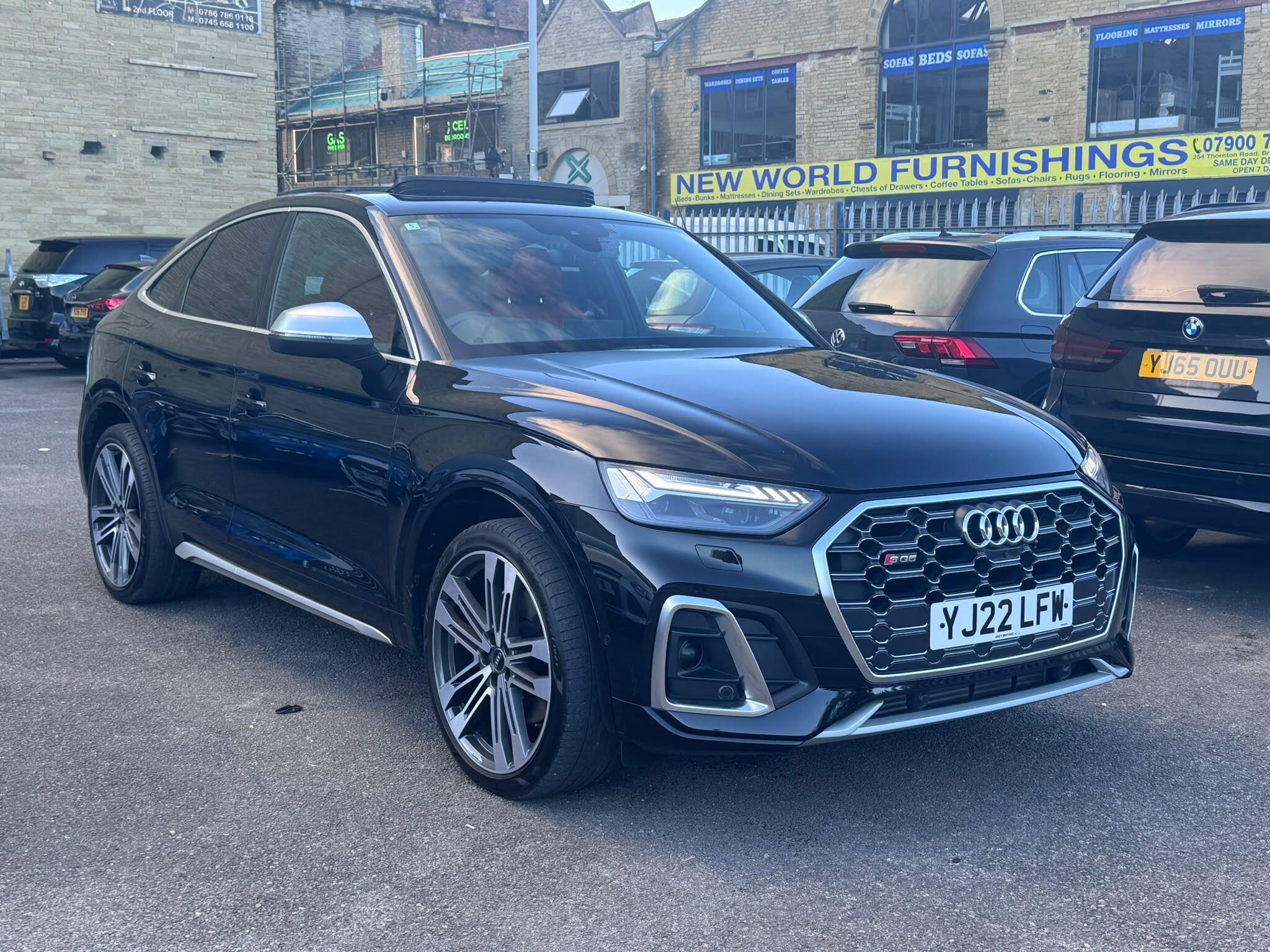 Audi SQ5 view 2