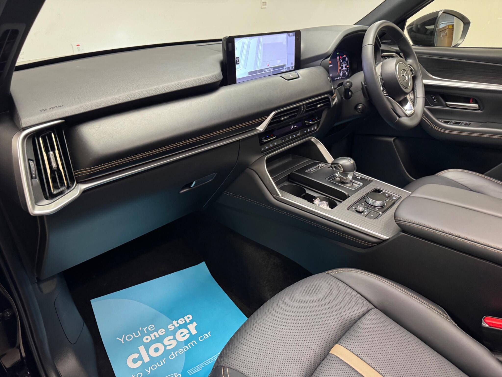 Mazda CX-60 view 7