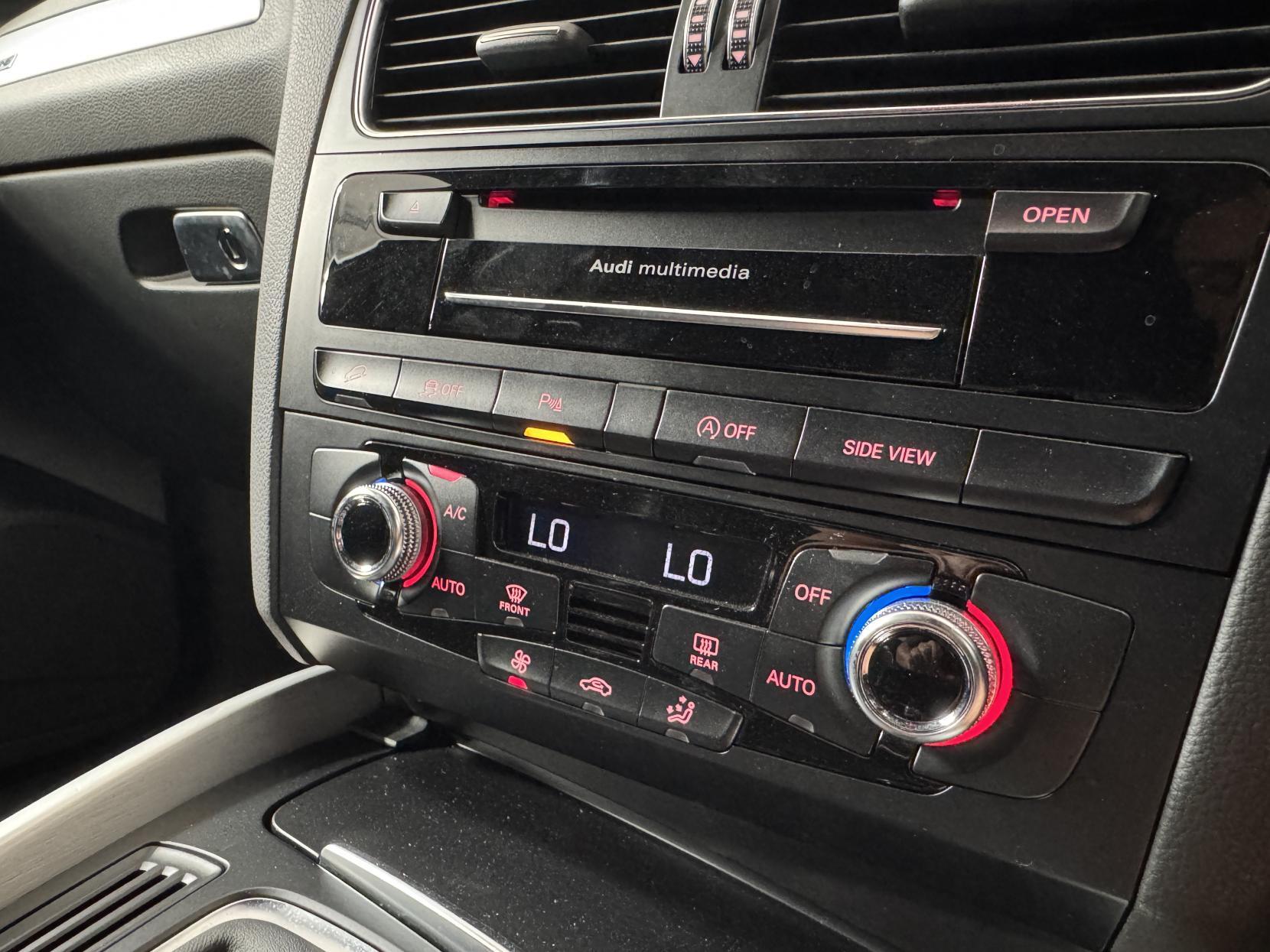 Audi Q5 view 50