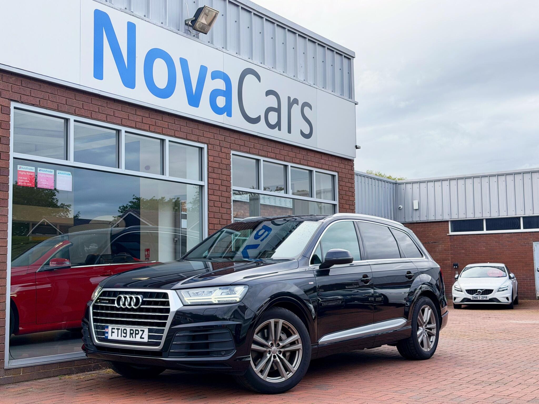 Audi Q7 view 50