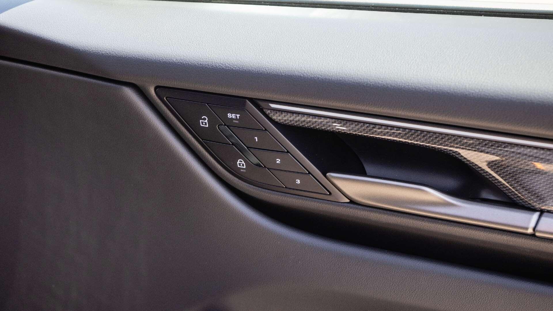 Porsche Macan view 30