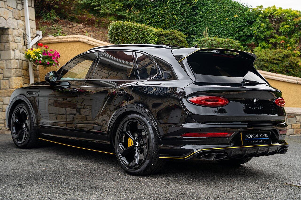 Bentley Bentayga view 9