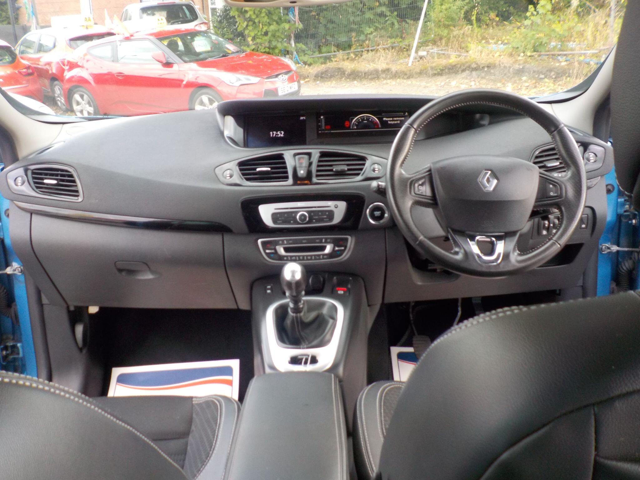 Renault Grand Scenic 1.6 dCi Dynamique Nav Euro 6 (s/s) 5dr