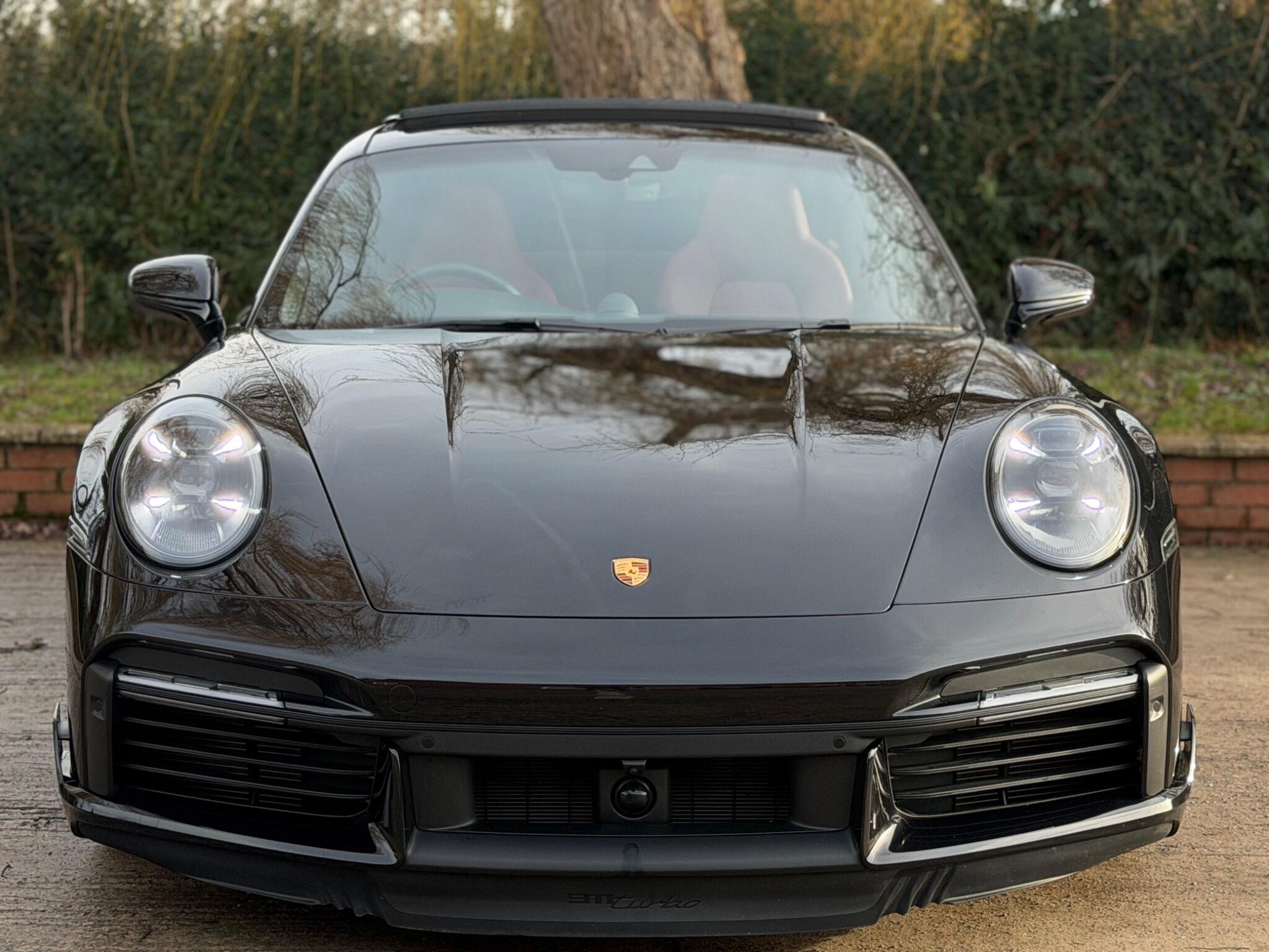 Porsche 911 view 3
