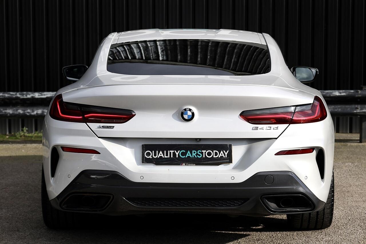 BMW 8 Series view 5