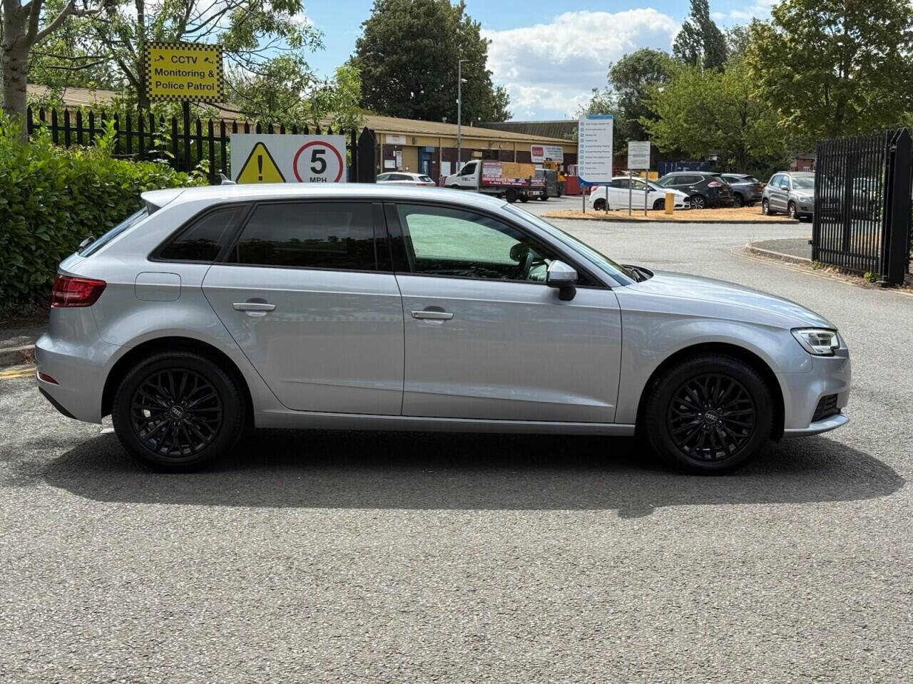 Audi A3 view 8
