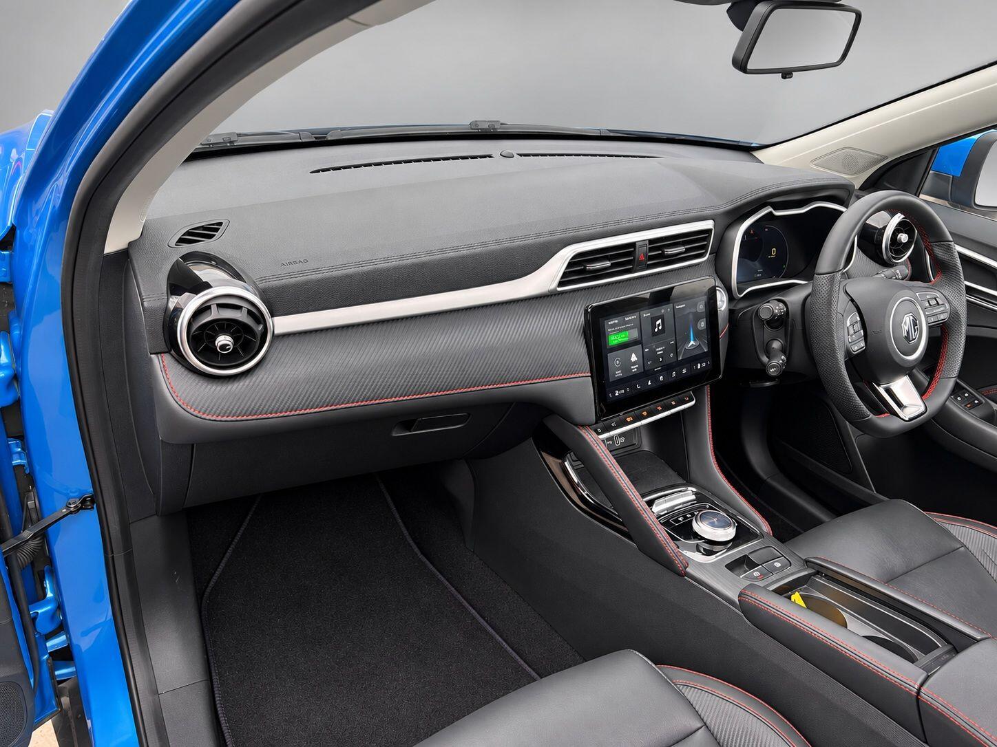 MG ZS view 33