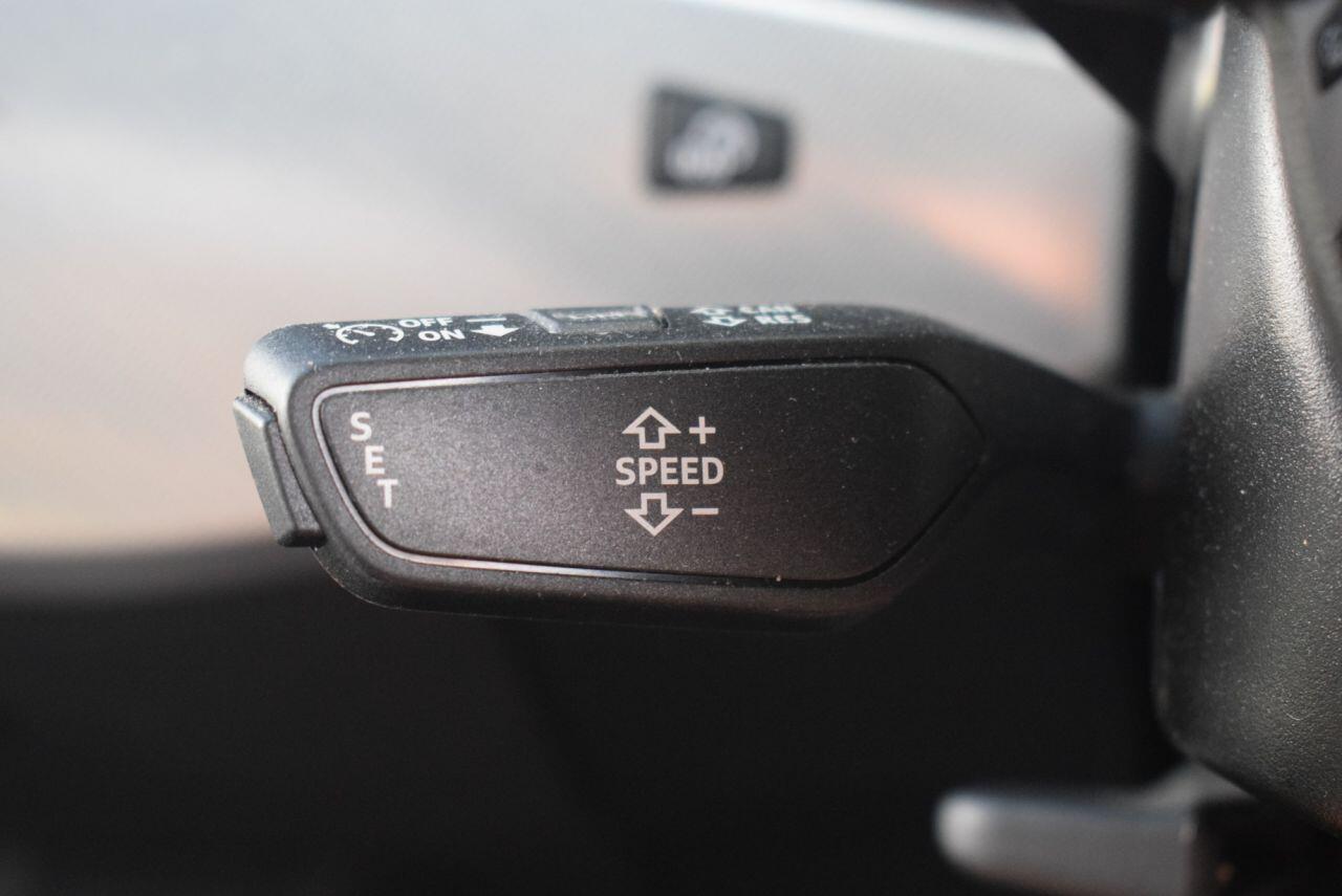 Audi A4 view 26
