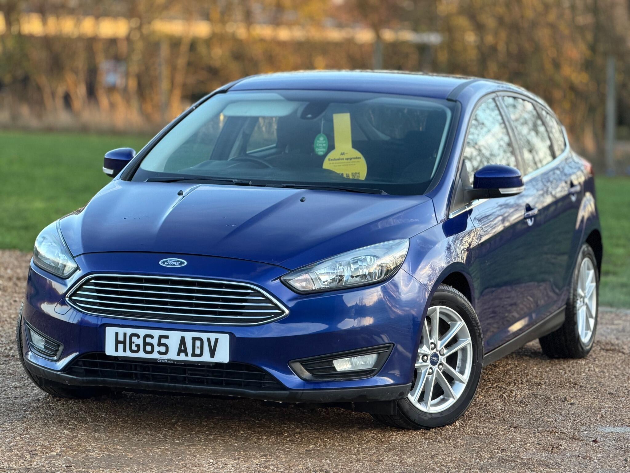2016 Ford Focus 1.0T EcoBoost Zetec Euro 6 (s/s) 5dr image 3
