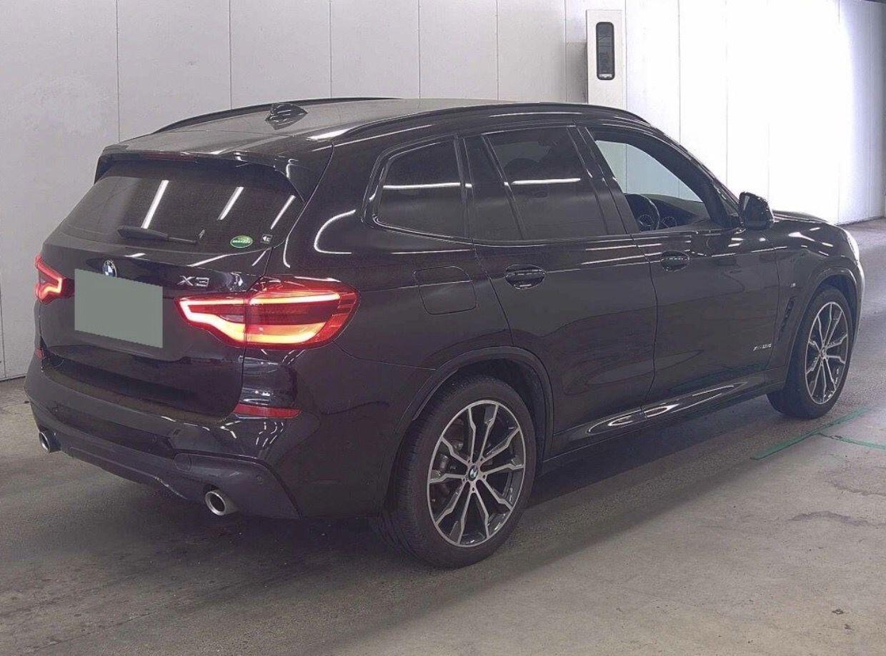 BMW X3 view 4