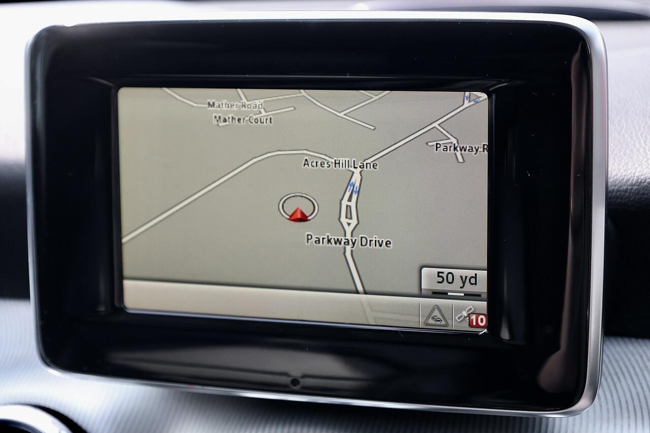 Mercedes-Benz Gla view 14