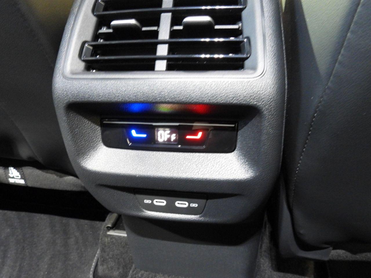 Volkswagen Tiguan view 45