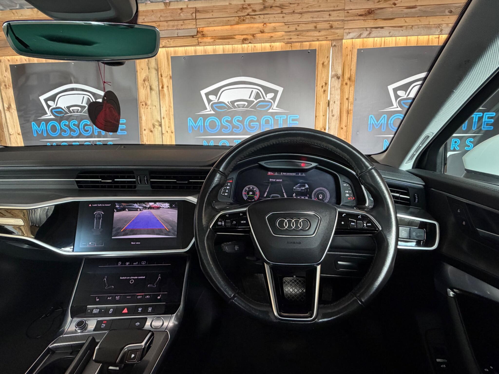 Audi A6 view 28