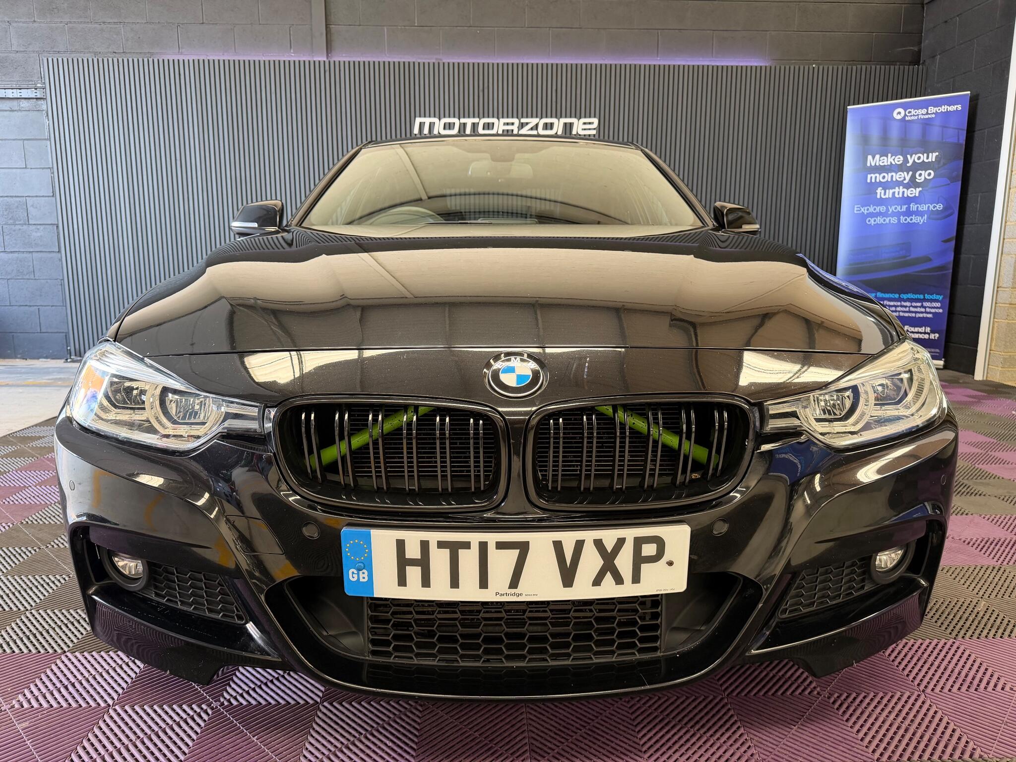 BMW 3 Series view 9