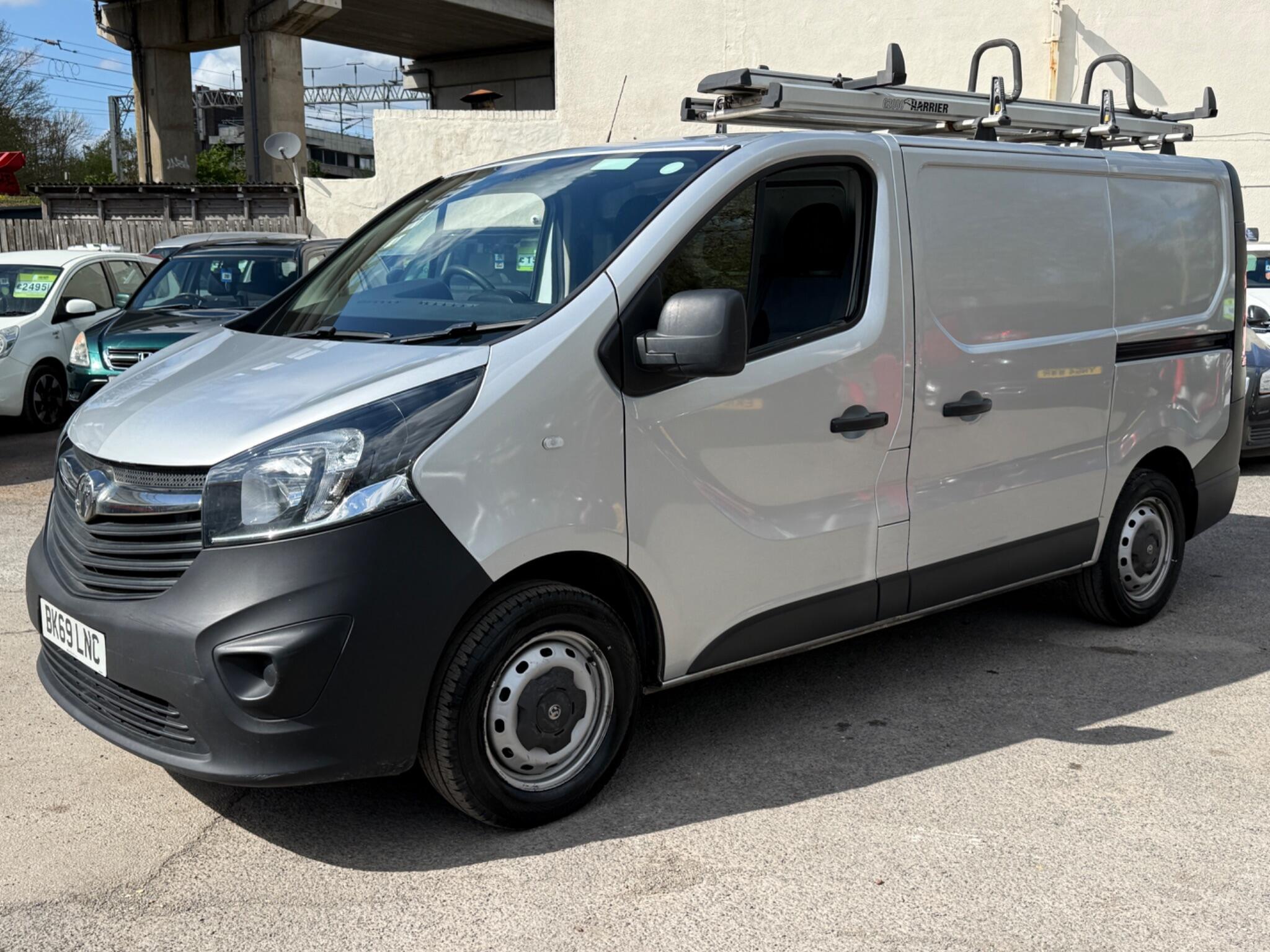 Vauxhall Vivaro - Image 9