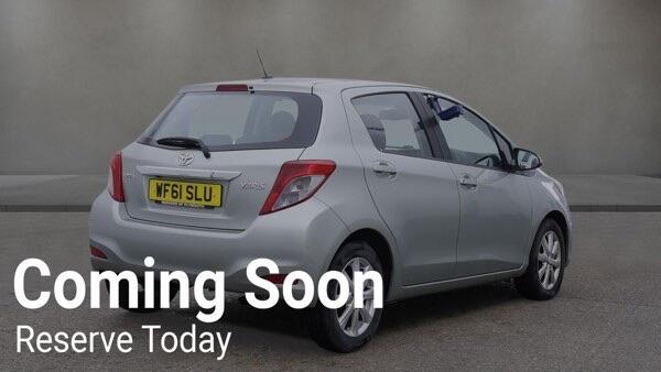 Toyota Yaris view 17