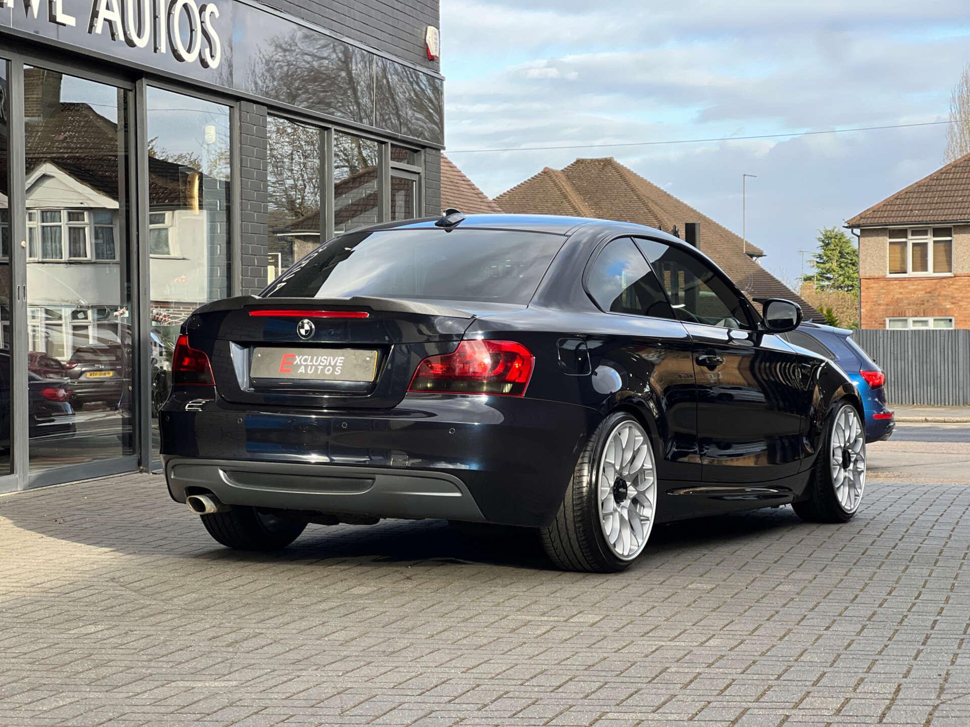 BMW 1 Series view 3