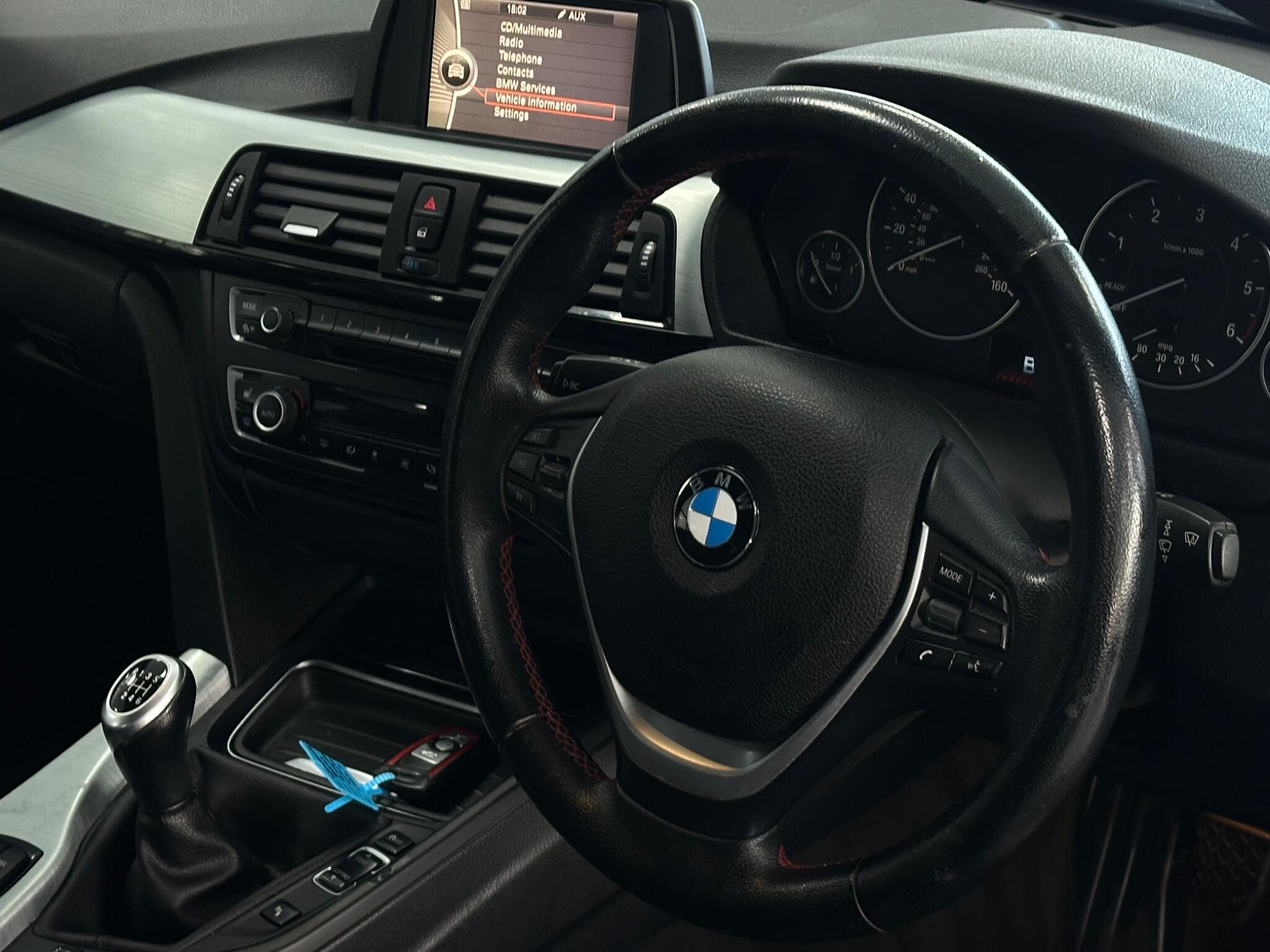 BMW 3 Series view 15