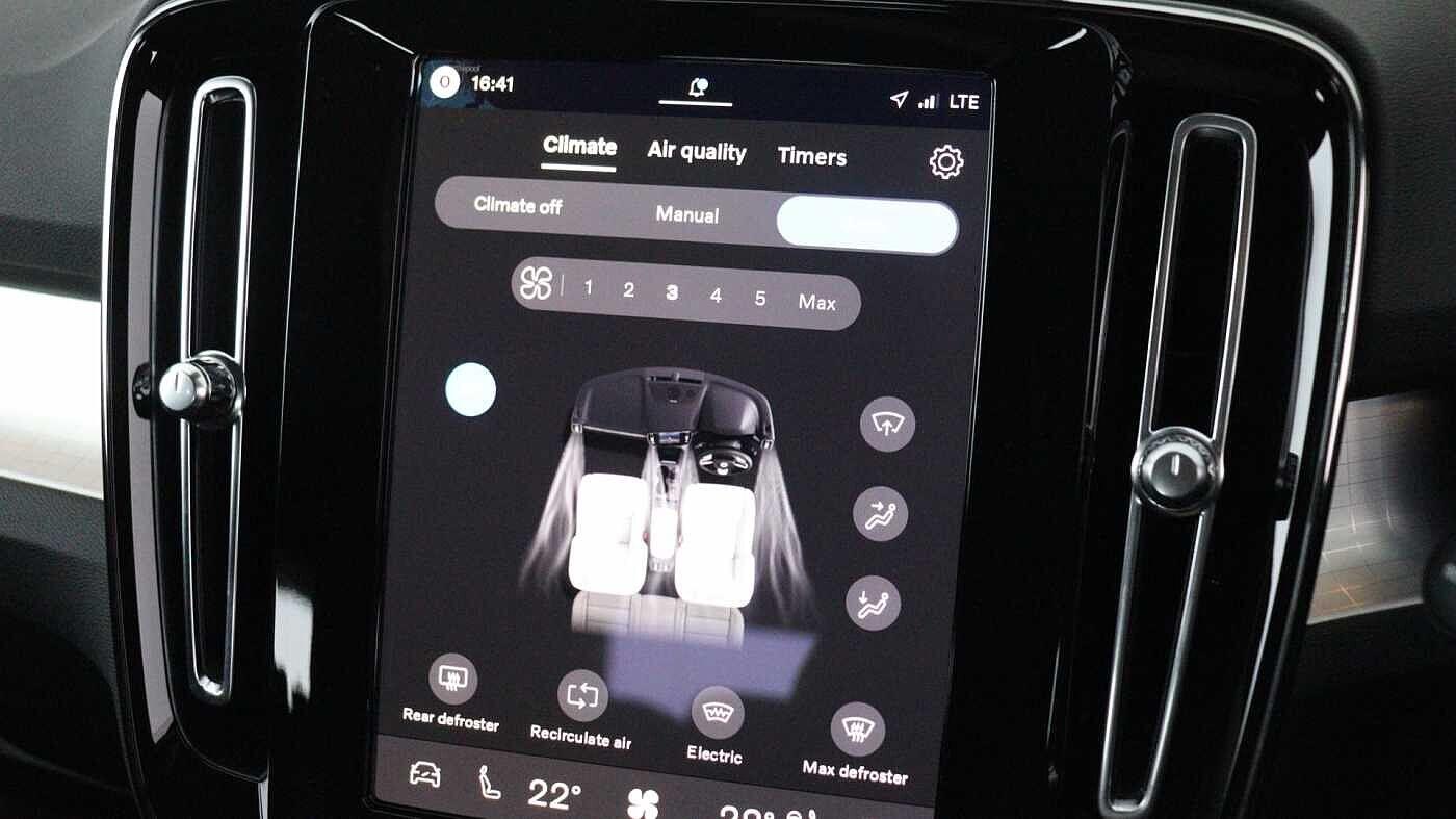 Volvo XC40 view 58