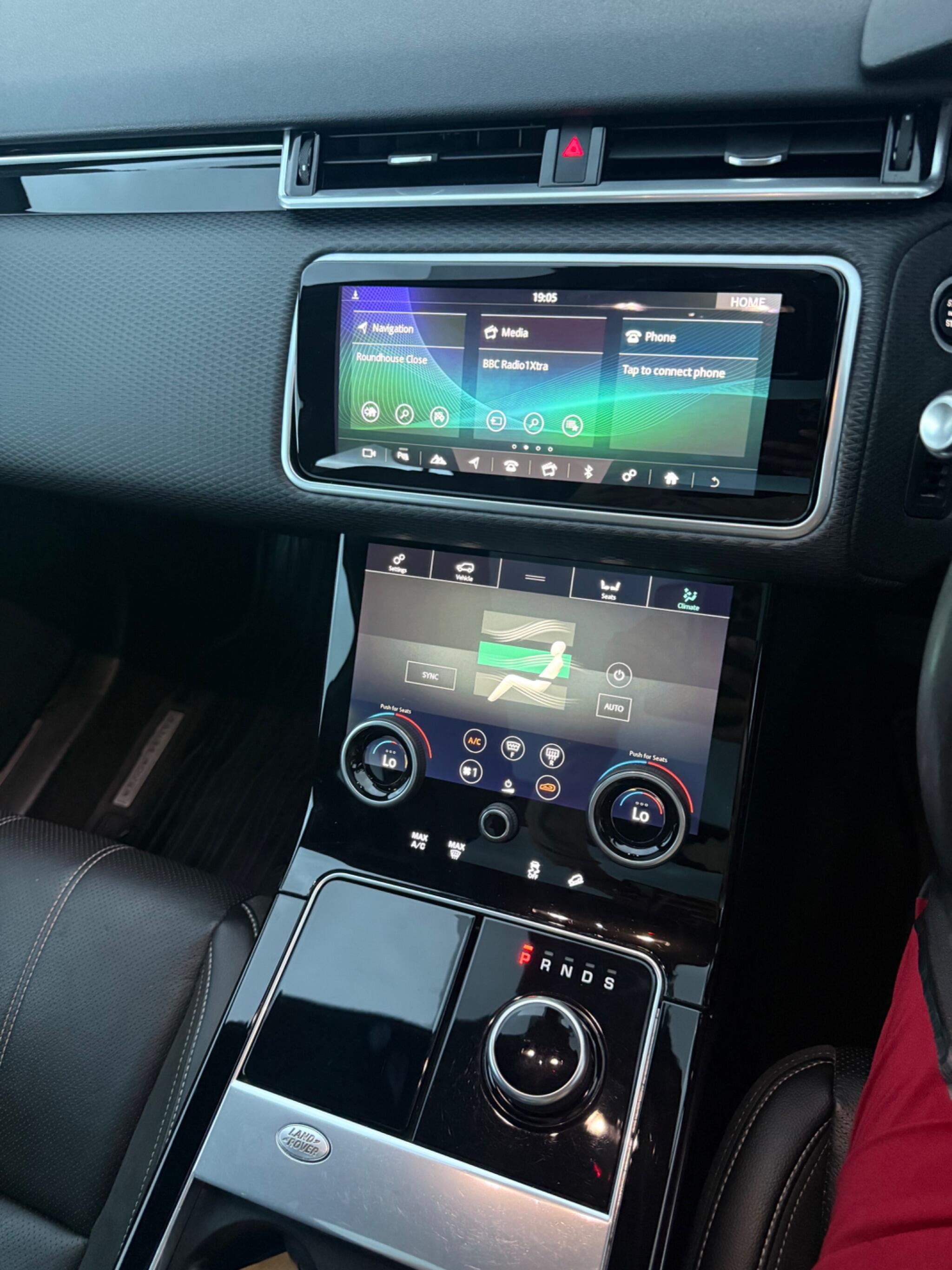 Land Rover Range Rover Velar view 25