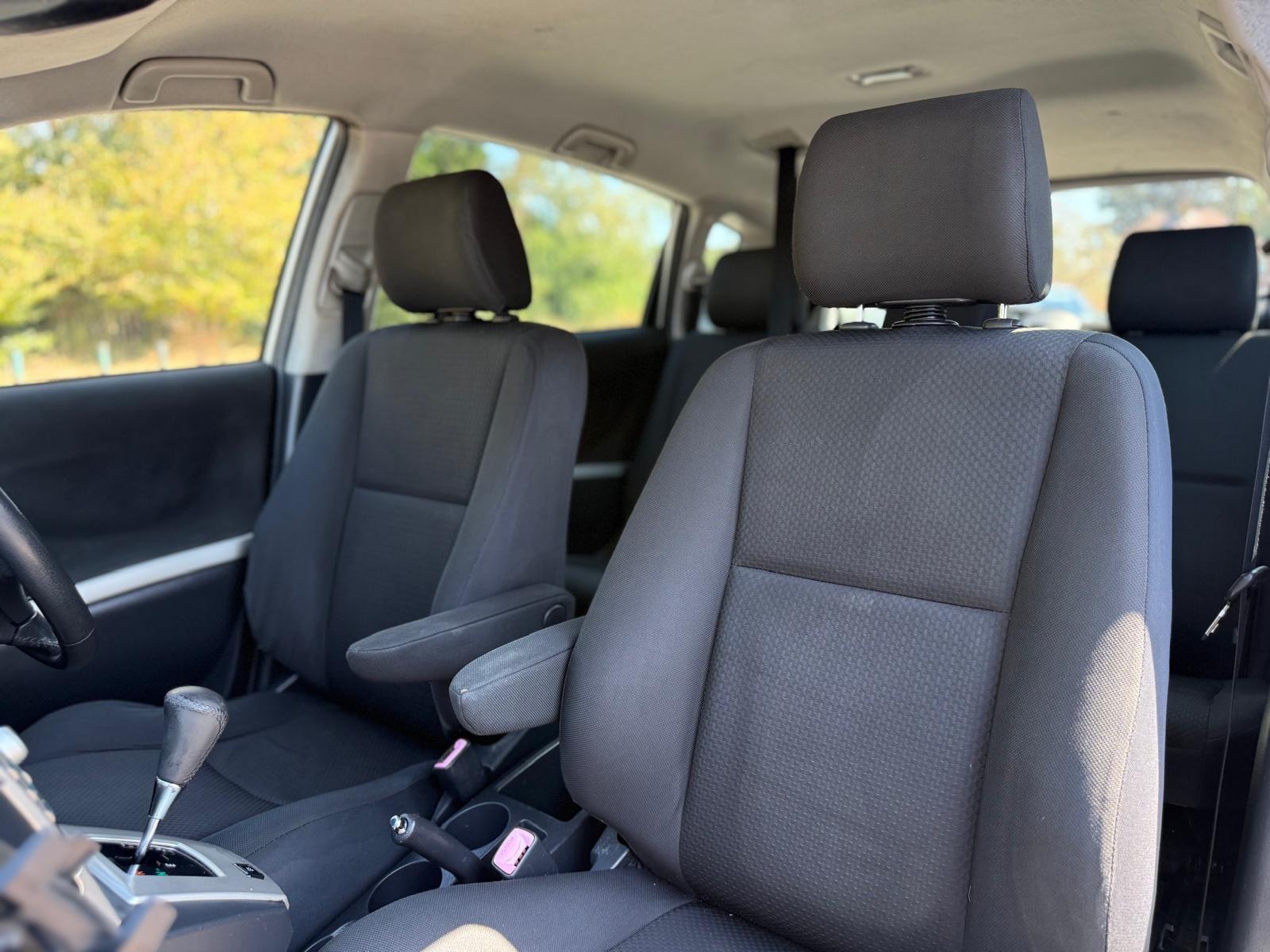 Toyota Corolla Verso view 32