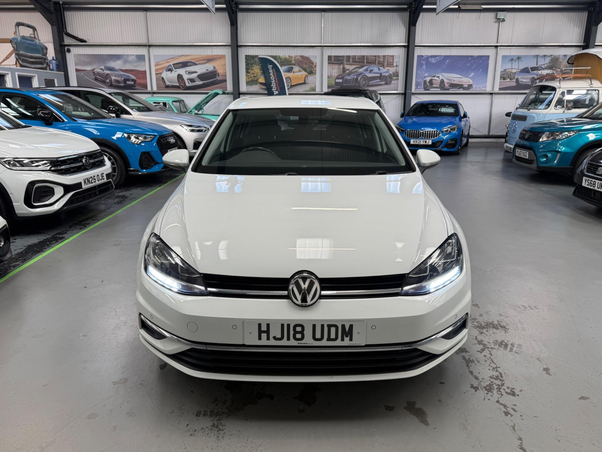 Volkswagen Golf view 31